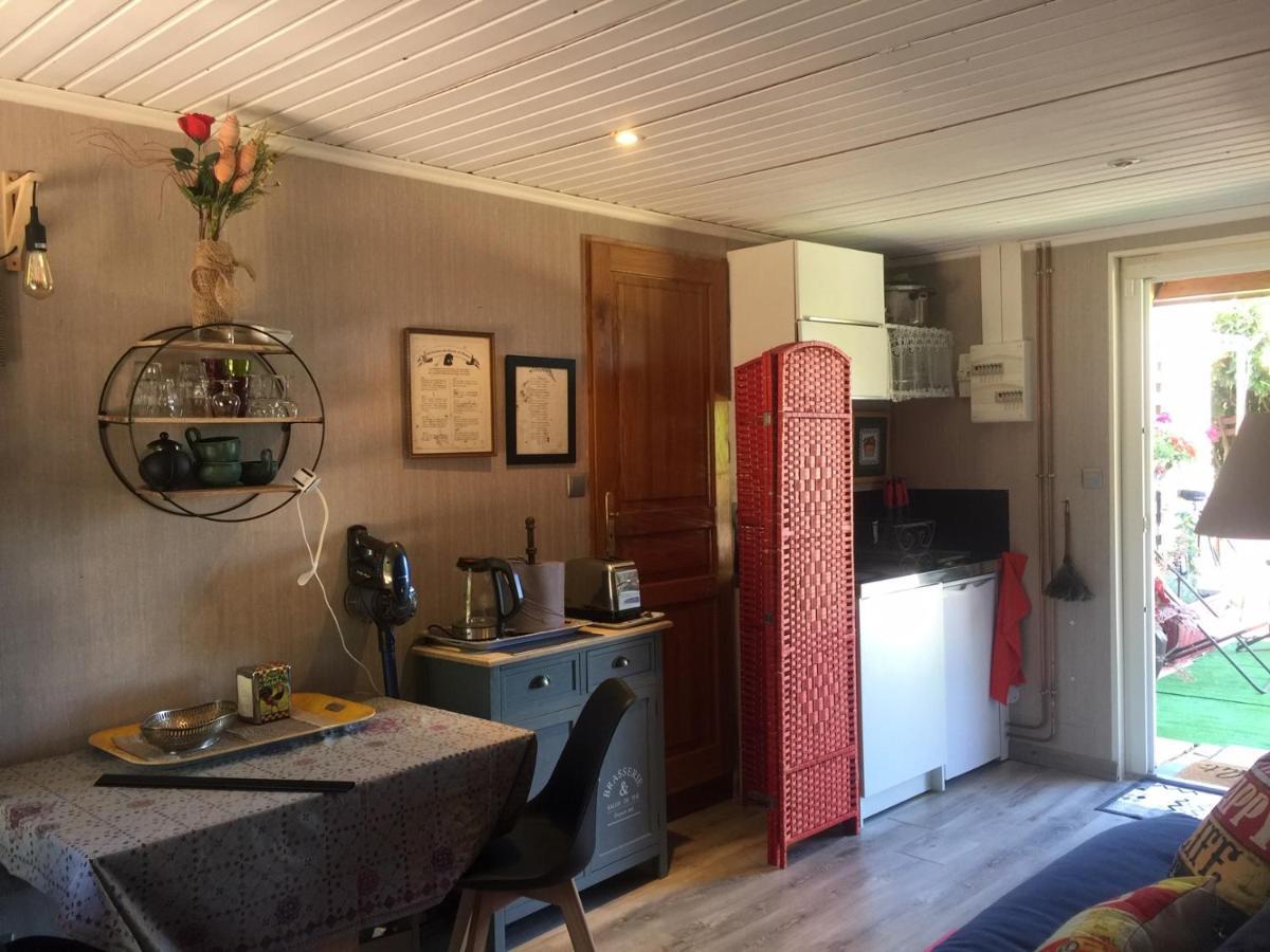 Le Jardin De Theleme "Charme Discret Pour Un Nid Douillet" Villa Mazille Exteriör bild